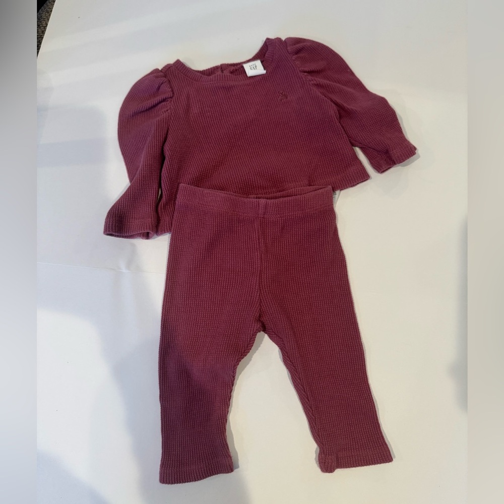 Gap Purple Basic Set‎ 3-6 month with frilly Detail Pants and Top